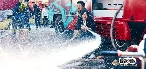 縫紉機樂隊消防水槍